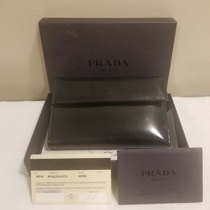 ❌‼SOLD‼❌ - Prada Spazzolato Leather Wallet w/COA